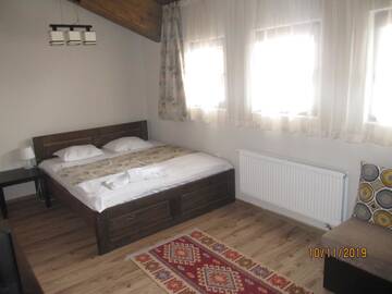 Фото номера Небольшой двухместный номер с 1 кроватью Гостевой дом Guest House Belchin View г. Белчин 4