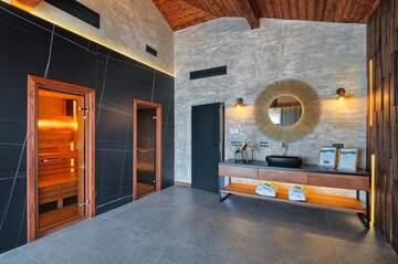 Фото номера Вилла Делюкс Отель SPA Complex Belchin Spring г. Белчин 4